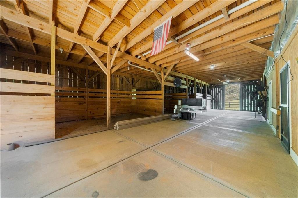 518 Overlook Dr 7.93 acres