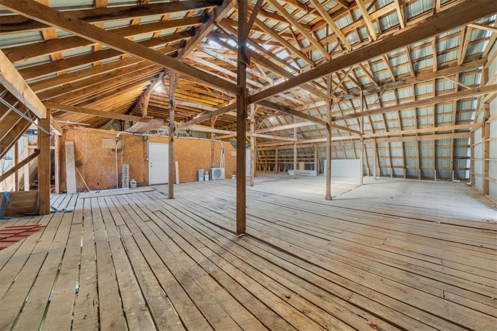 518 Overlook Dr 7.93 acres