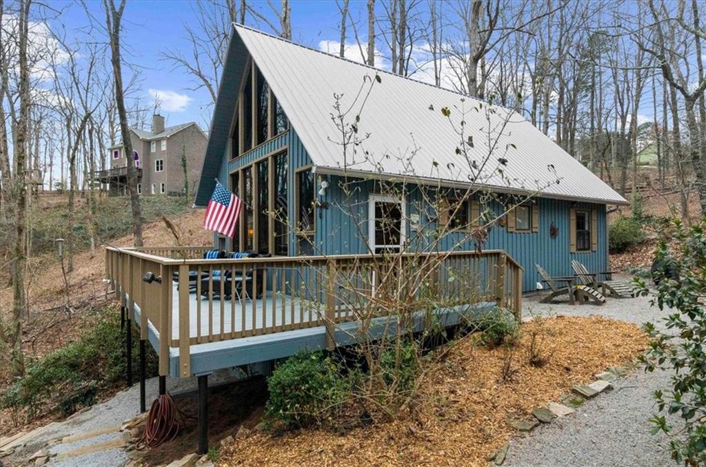 5410 Honeysuckle Trail