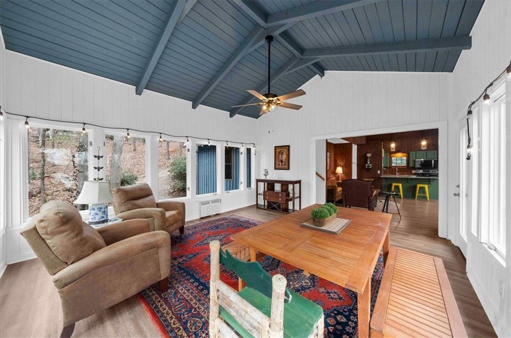 5410 Honeysuckle Trail