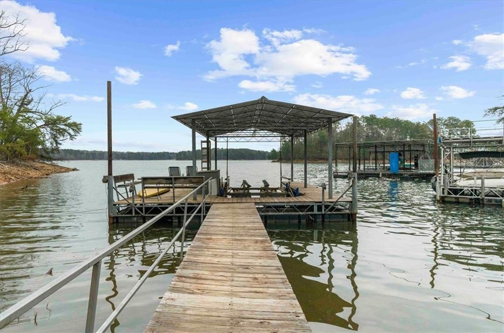 5410 Honeysuckle Trail