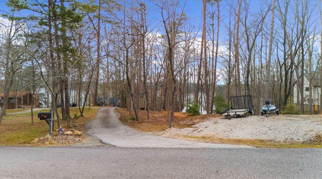 5410 Honeysuckle Trail