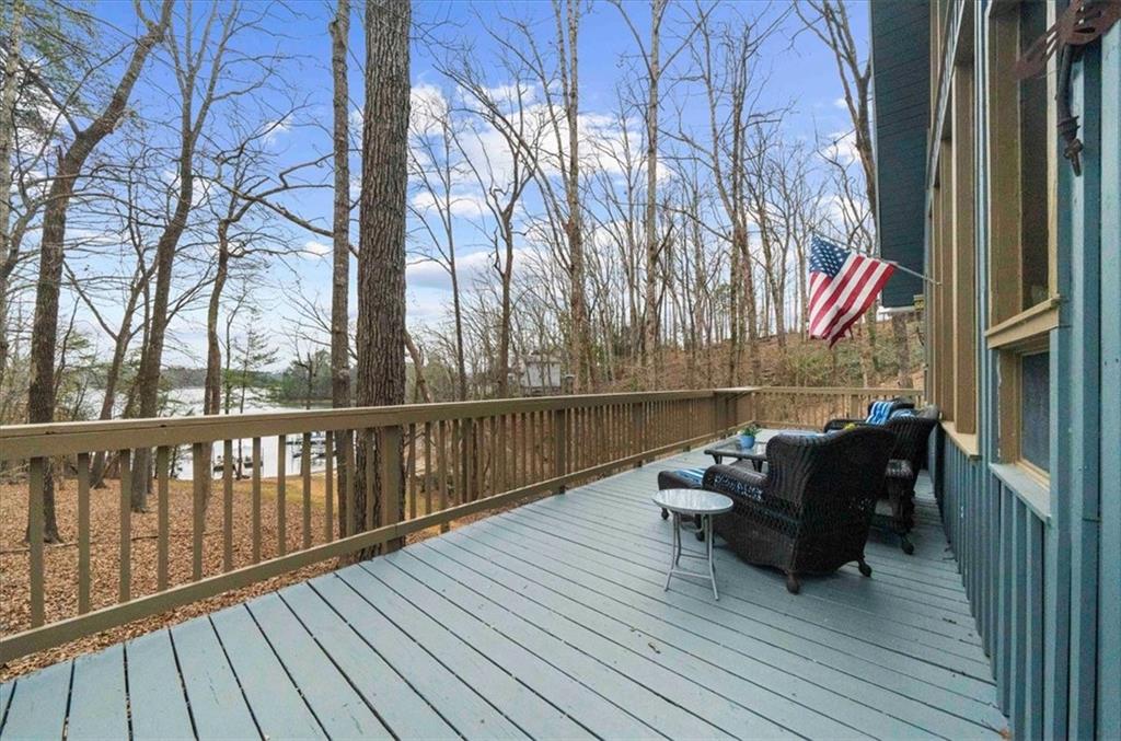 5410 Honeysuckle Trail