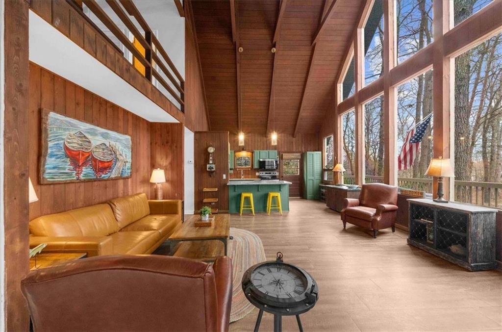 5410 Honeysuckle Trail