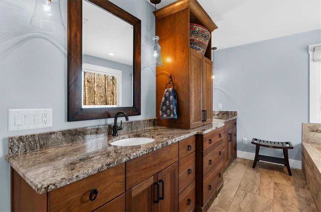 6194 Grants Ford Drive