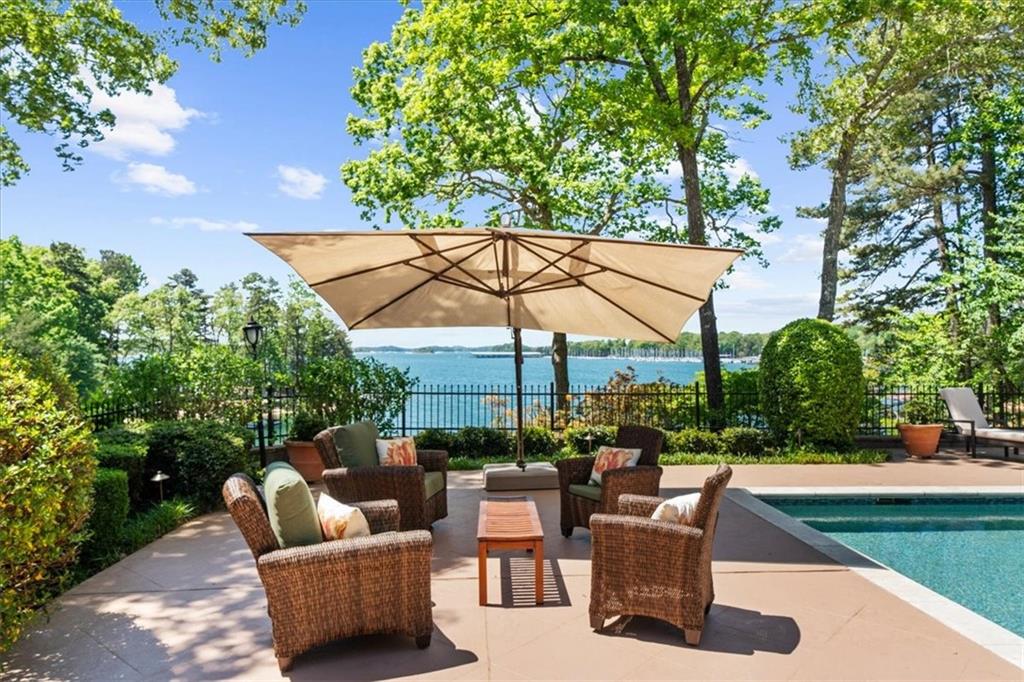 5340 Point South Drive