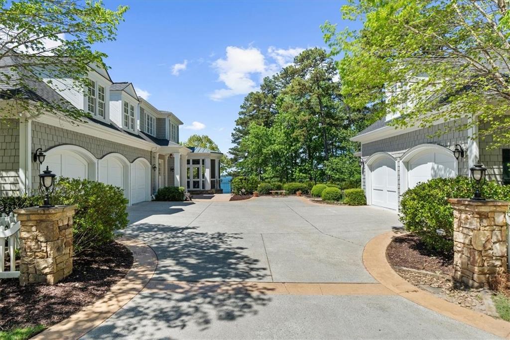 5340 Point South Drive