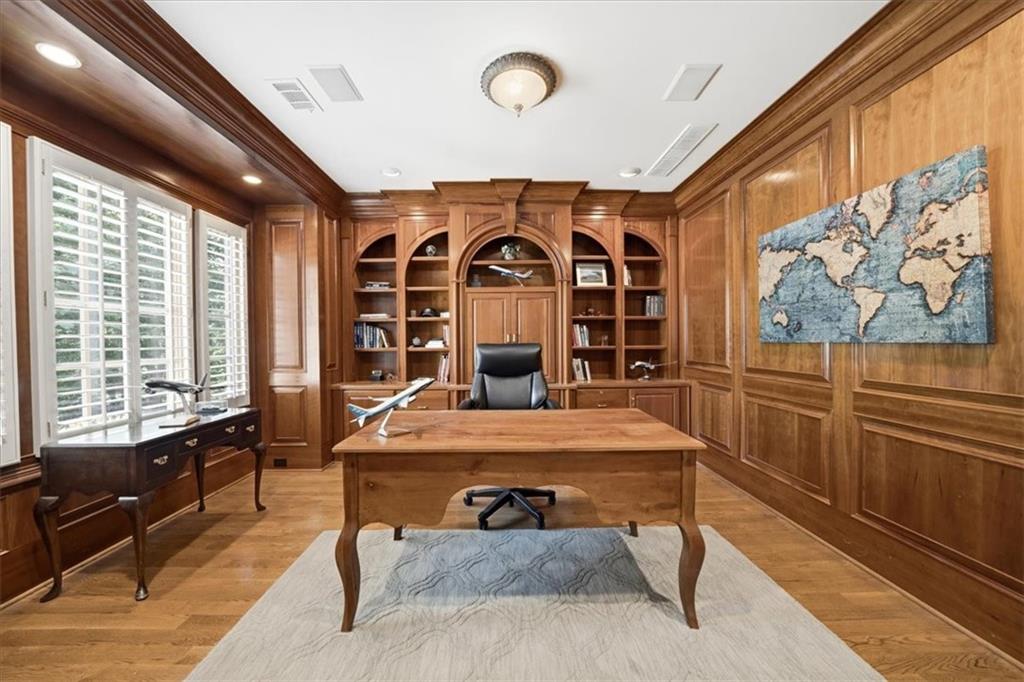 5340 Point South Drive