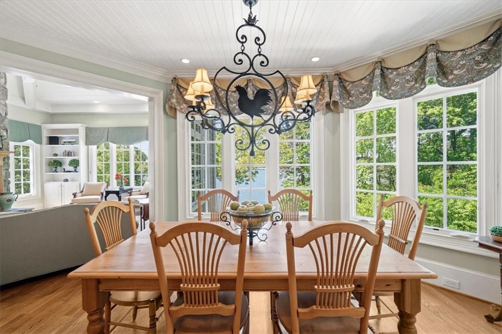 5340 Point South Drive