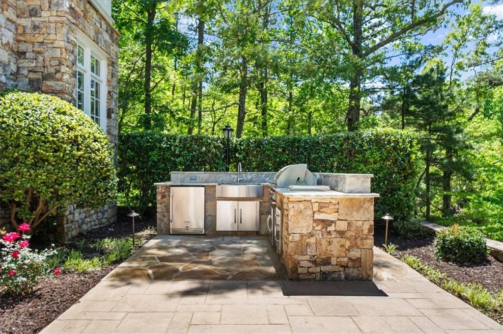 5340 Point South Drive