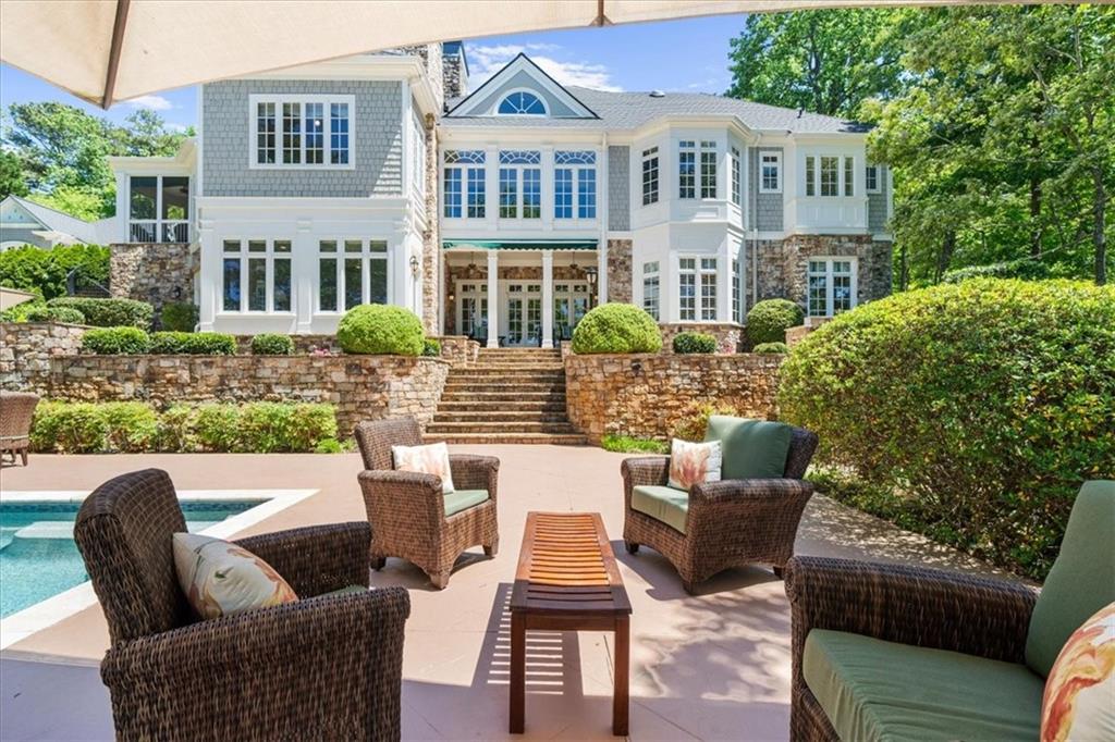 5340 Point South Drive