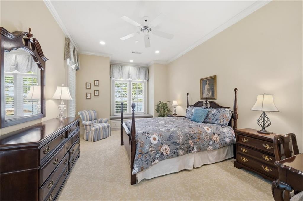 5340 Point South Drive