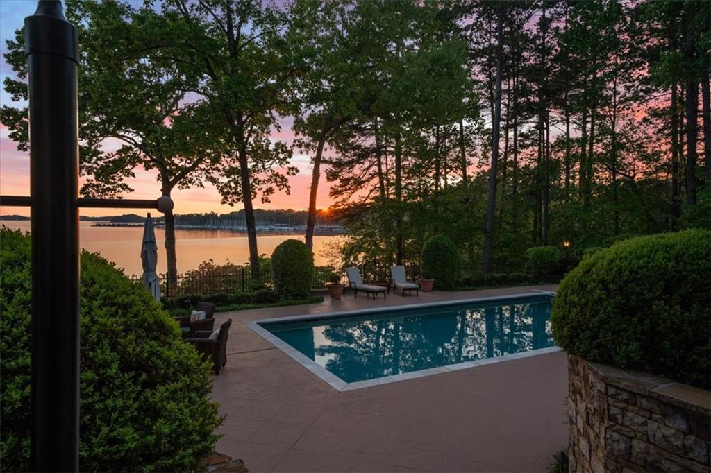 5340 Point South Drive