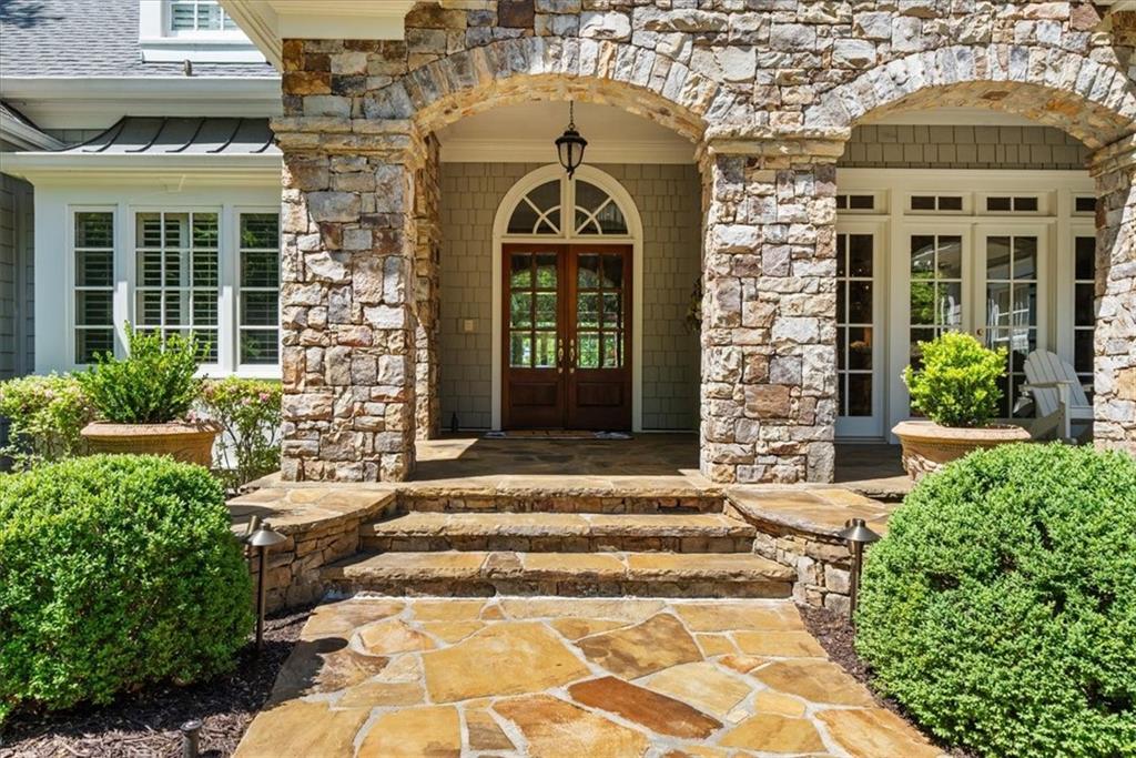 5340 Point South Drive