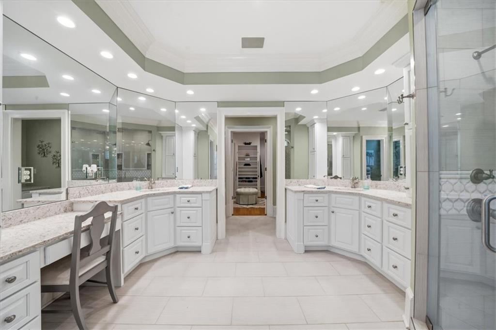 5340 Point South Drive