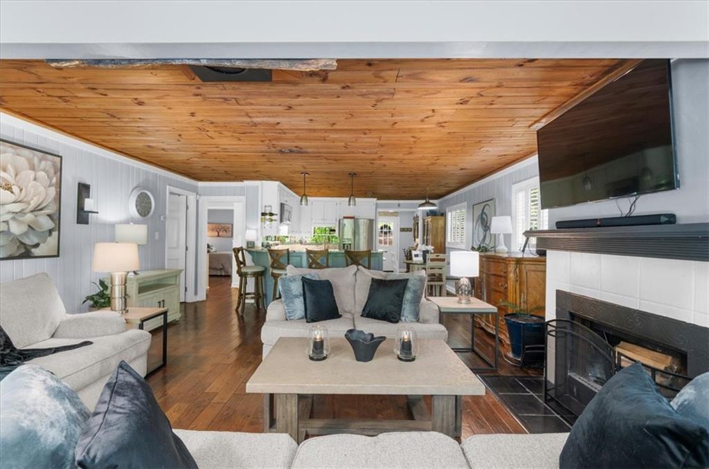 6551 Bermuda Lane