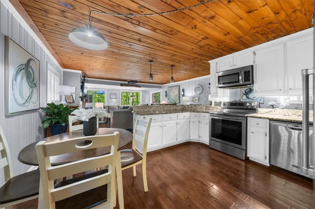 6551 Bermuda Lane