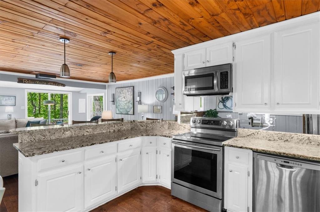 6551 Bermuda Lane