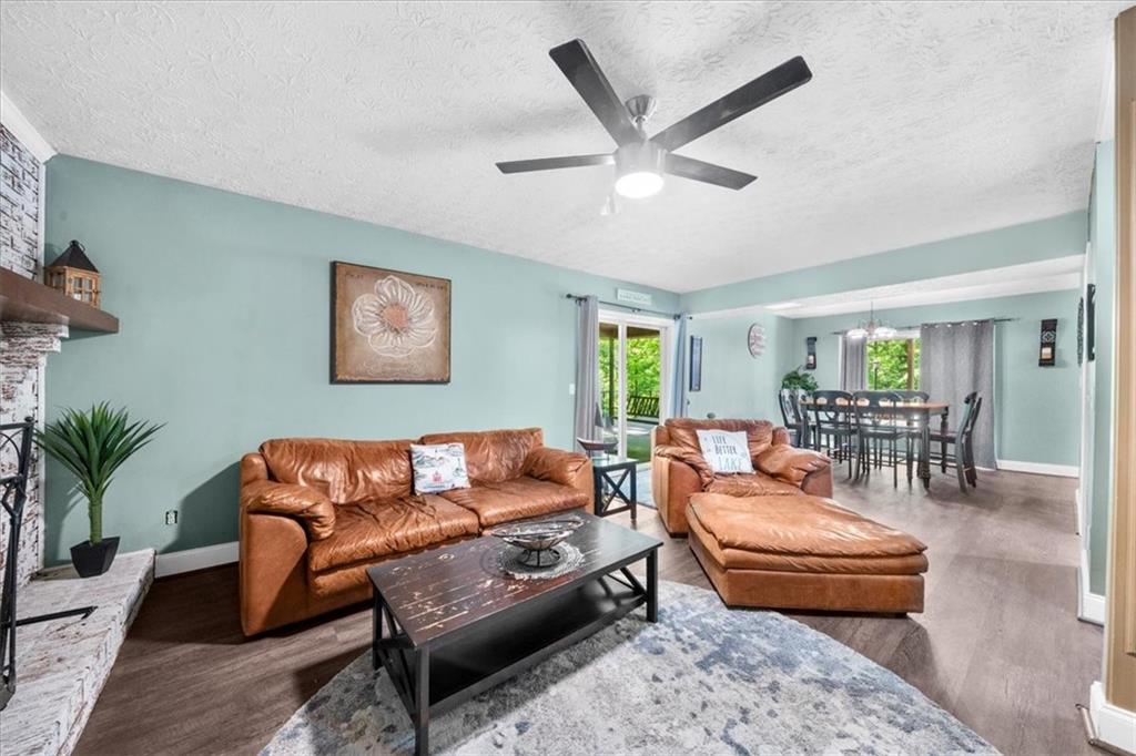 9670 Lee Circle