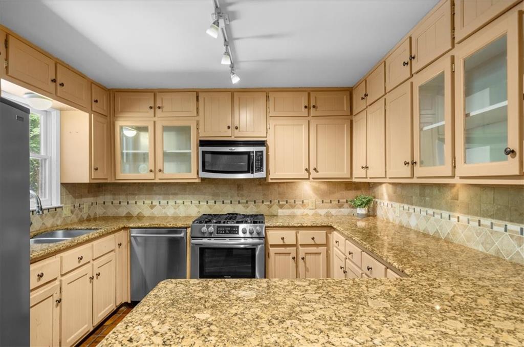 5573 Hidden Harbor Landing
