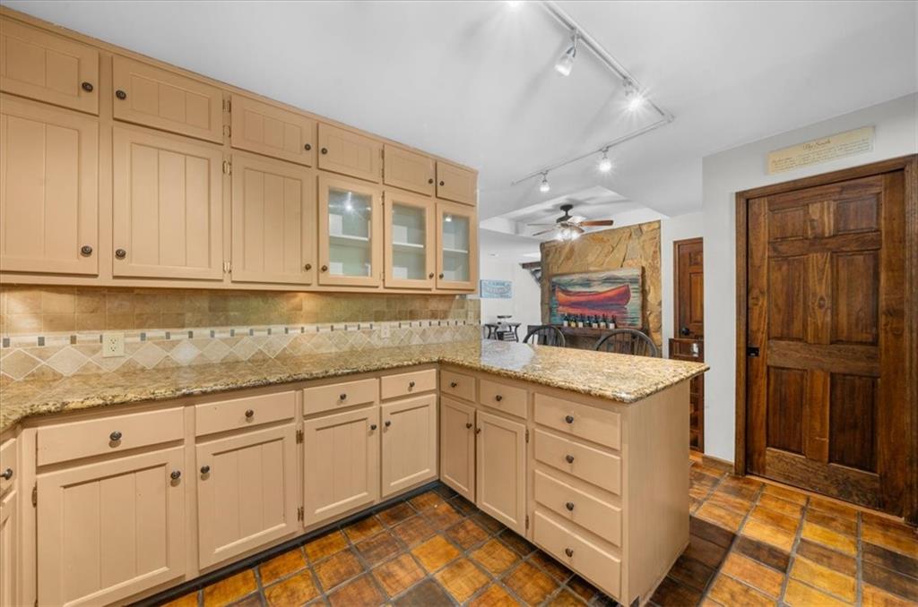 5573 Hidden Harbor Landing