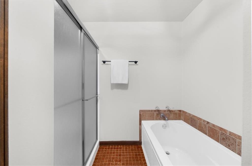 5573 Hidden Harbor Landing
