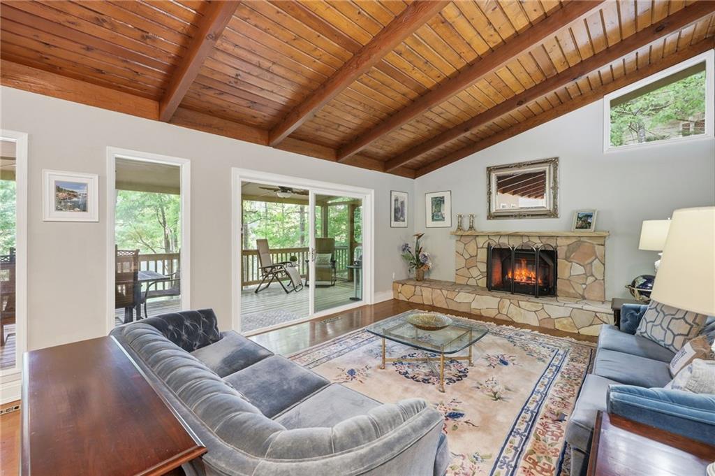7835 Chinquapin Lane