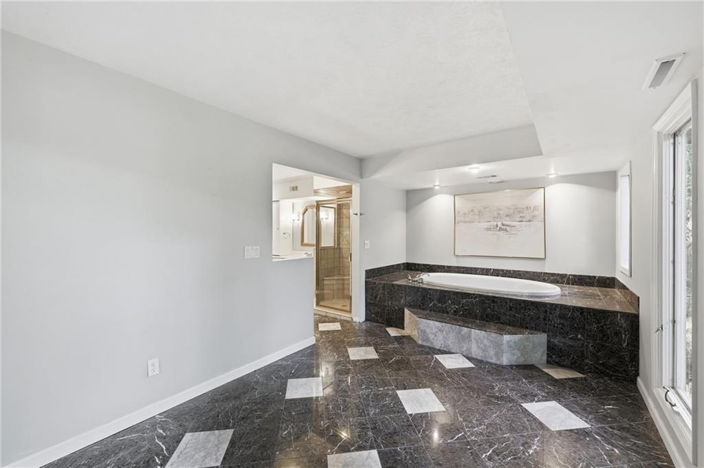 7835 Chinquapin Lane