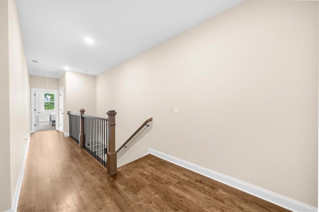 7560 Crestline Drive