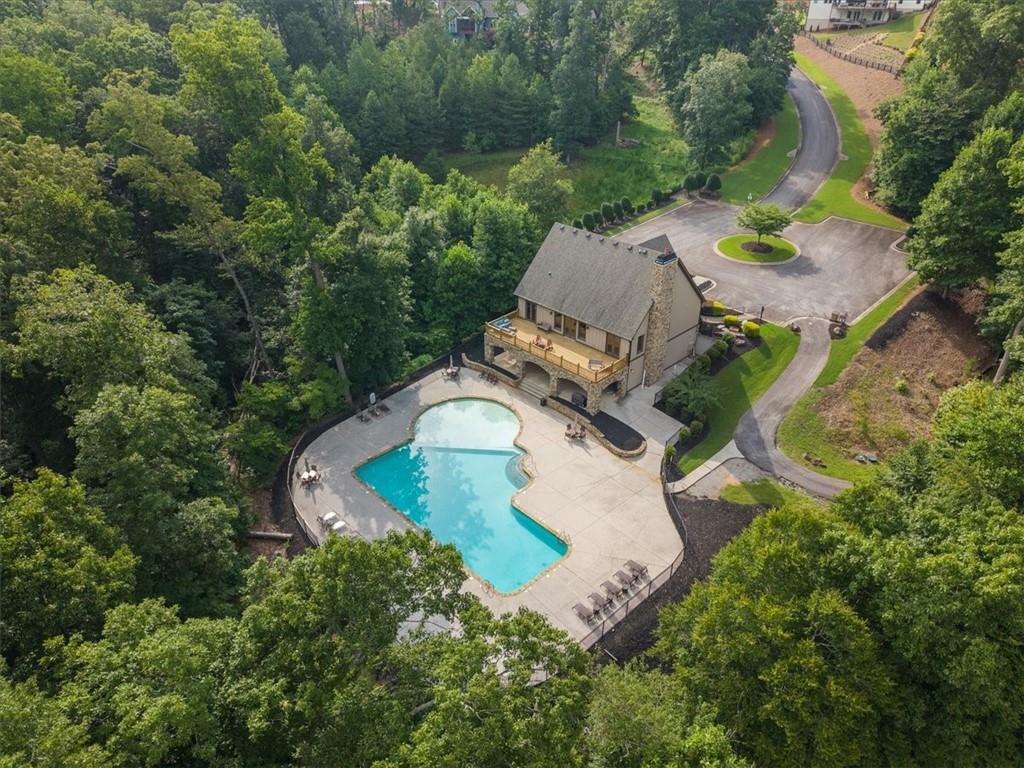 7560 Crestline Drive