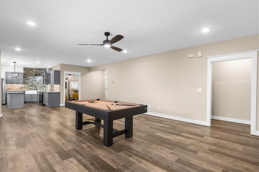 7560 Crestline Drive