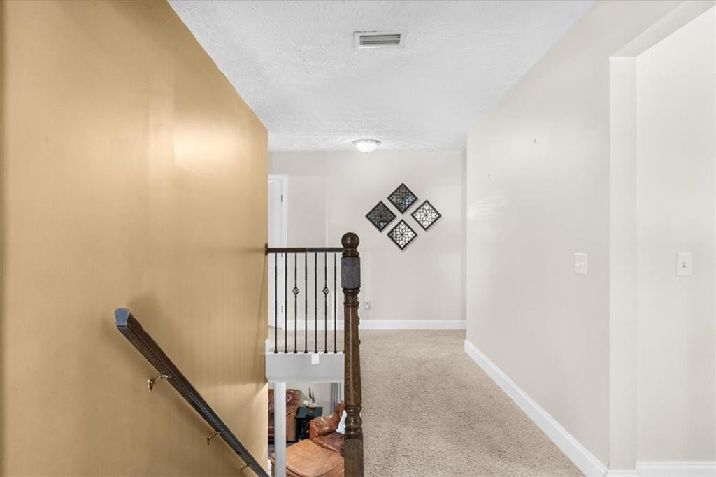 9670 Lee Circle