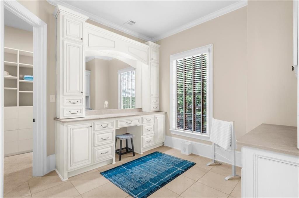 6205 Random Winds Bluff