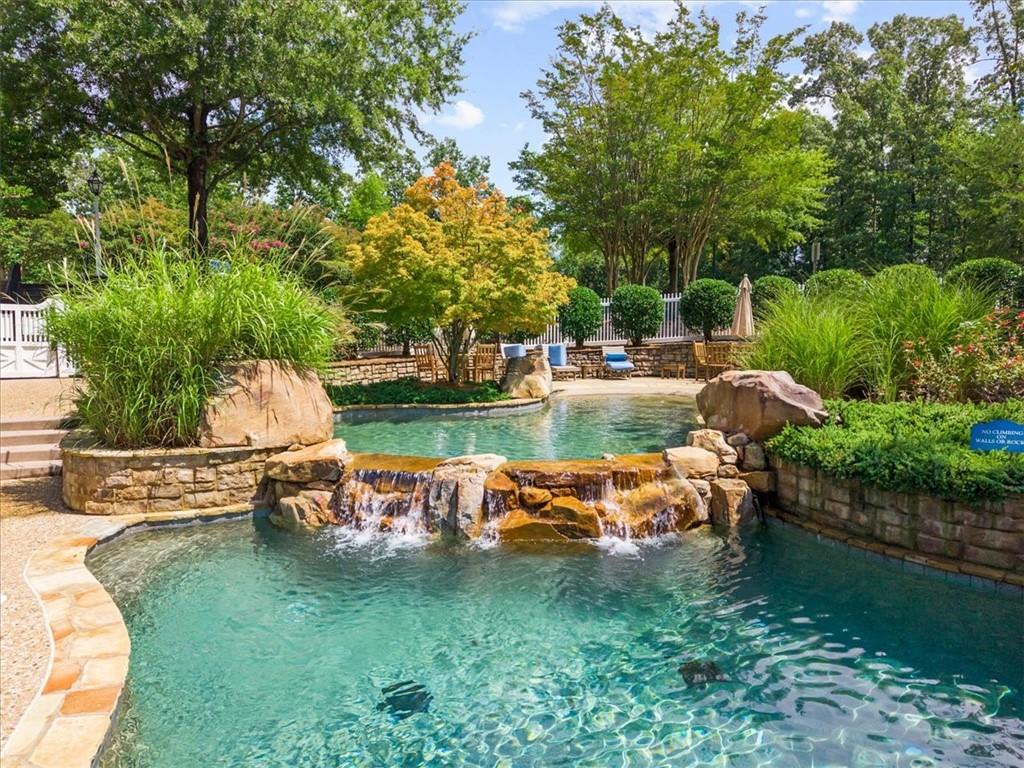 6205 Random Winds Bluff