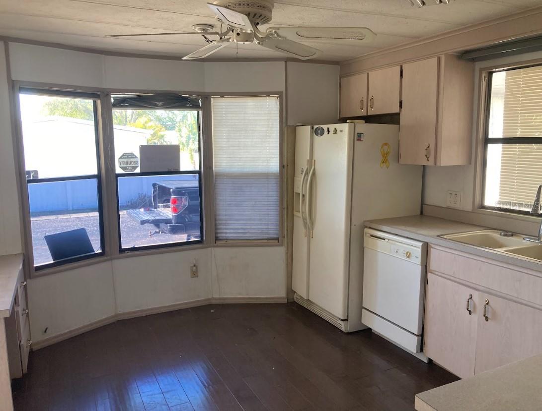 12240 SEMINOLE BLVD #14