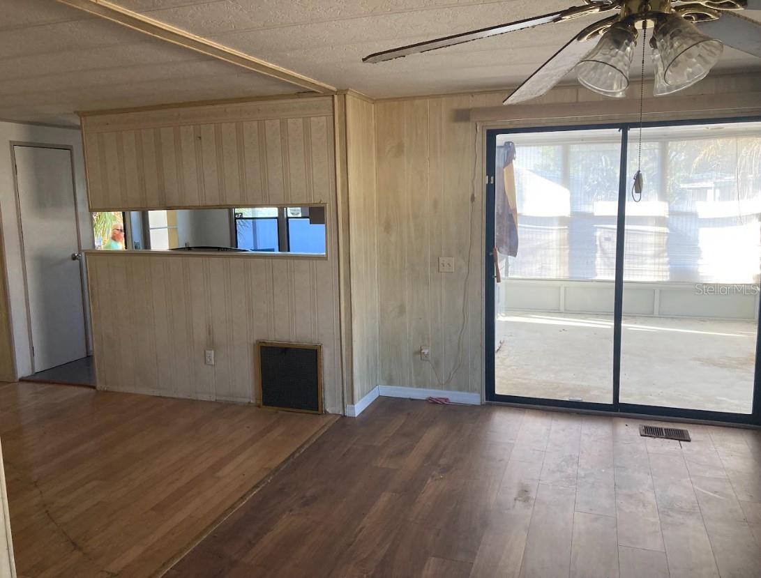 12240 SEMINOLE BLVD #14