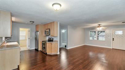 39953 SUNBURST DR