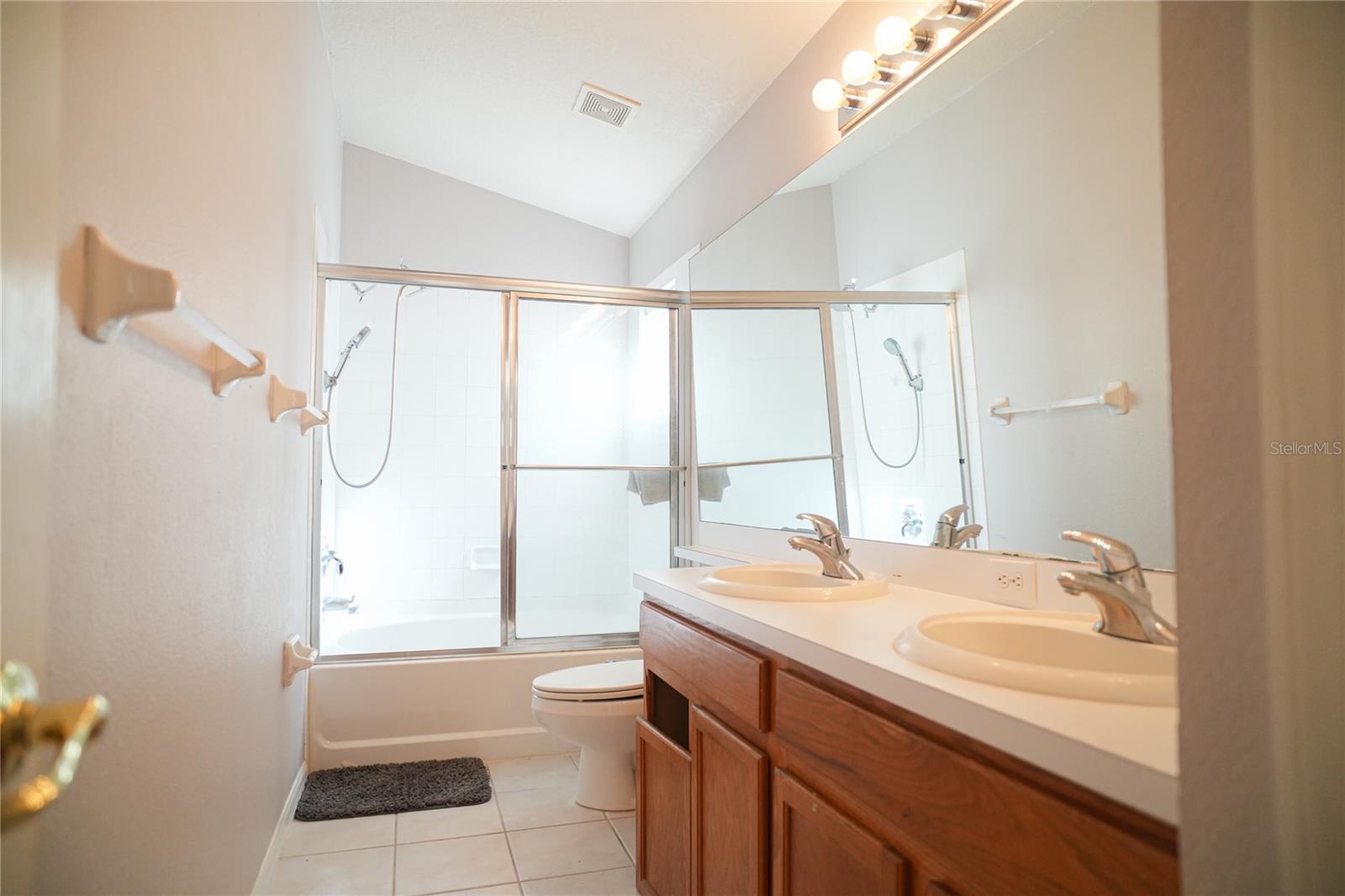 25921 BLOOMSBURY CT