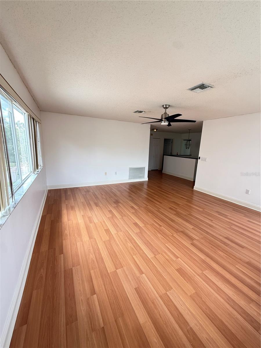 27347 CORAL SPRINGS DR
