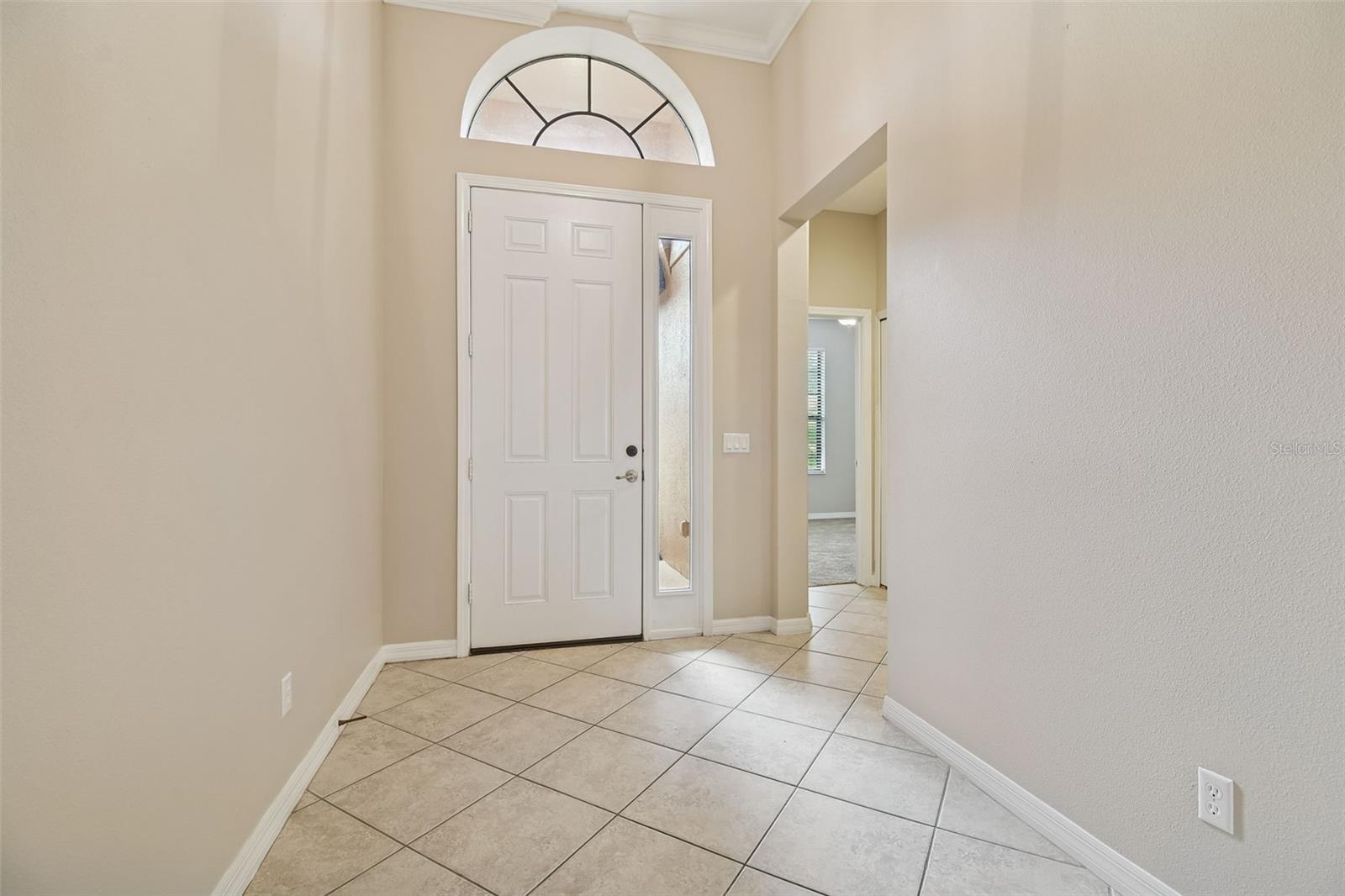 127 SILVER FALLS DR