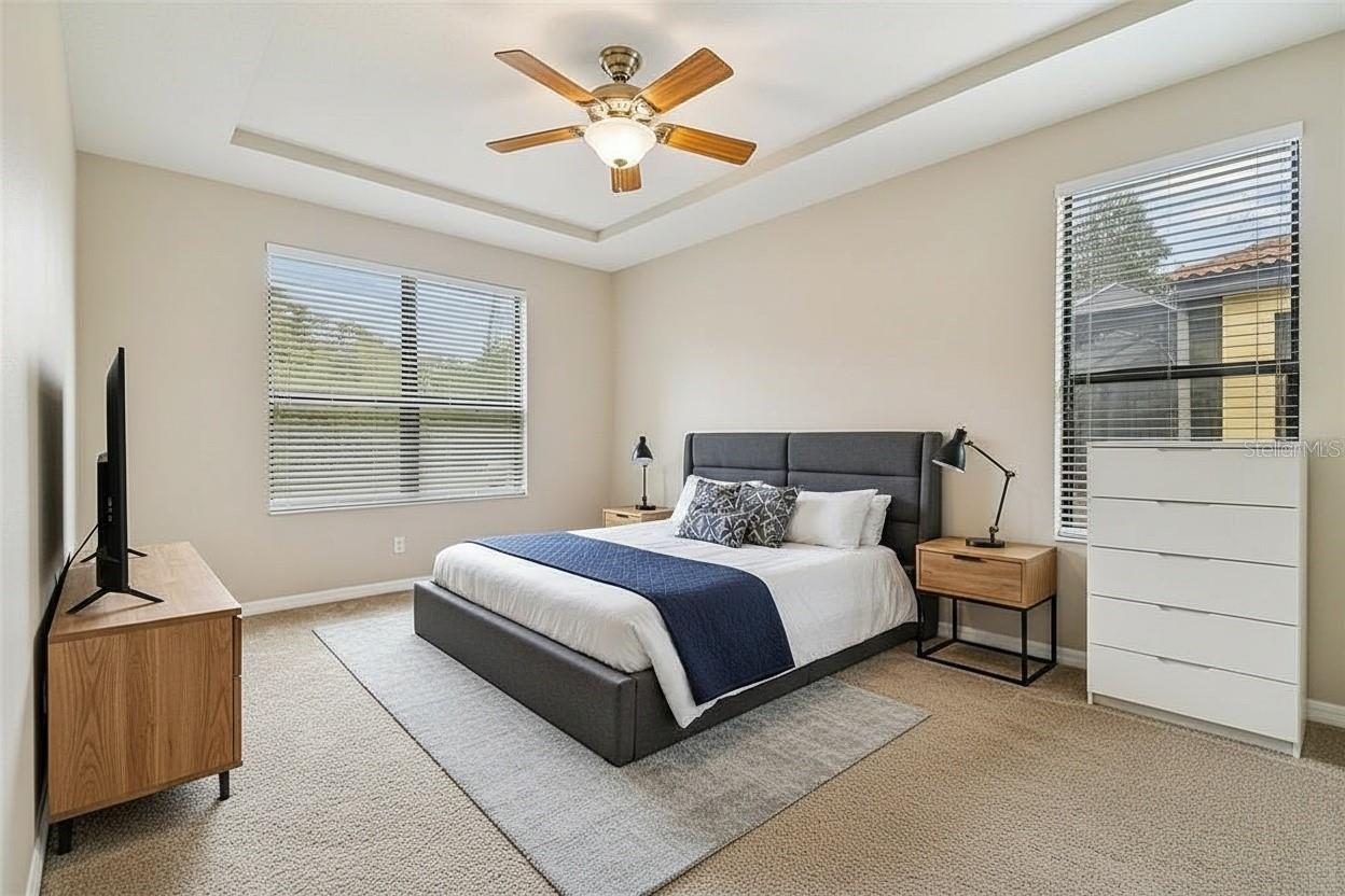 127 SILVER FALLS DR