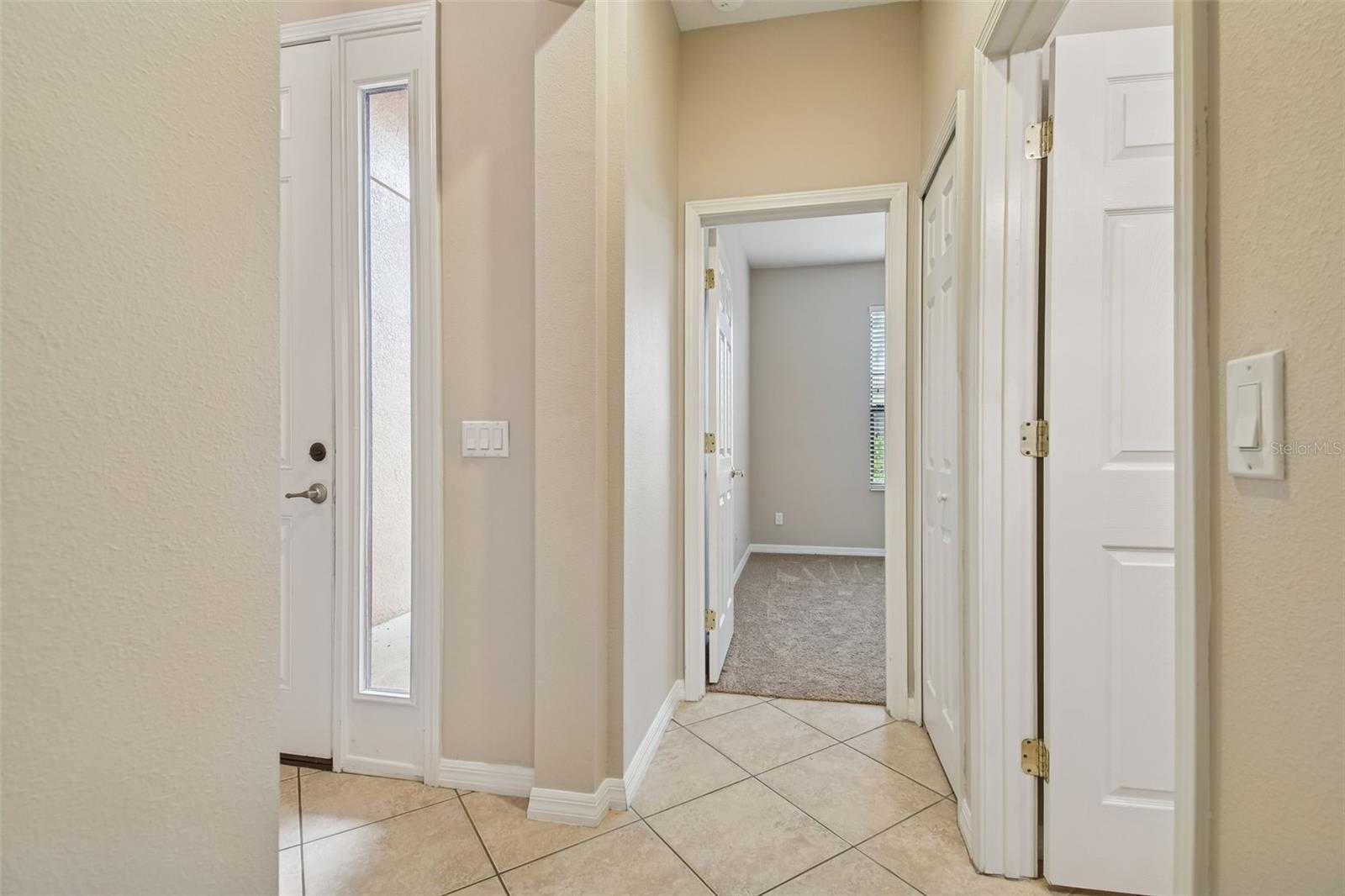 127 SILVER FALLS DR