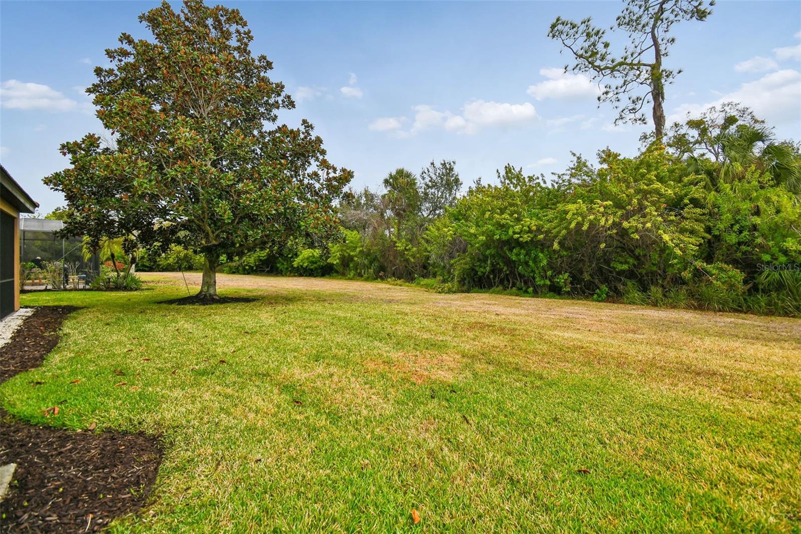 127 SILVER FALLS DR