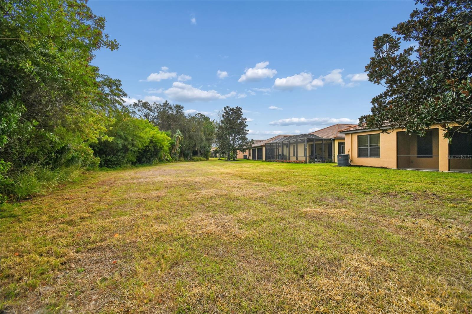127 SILVER FALLS DR