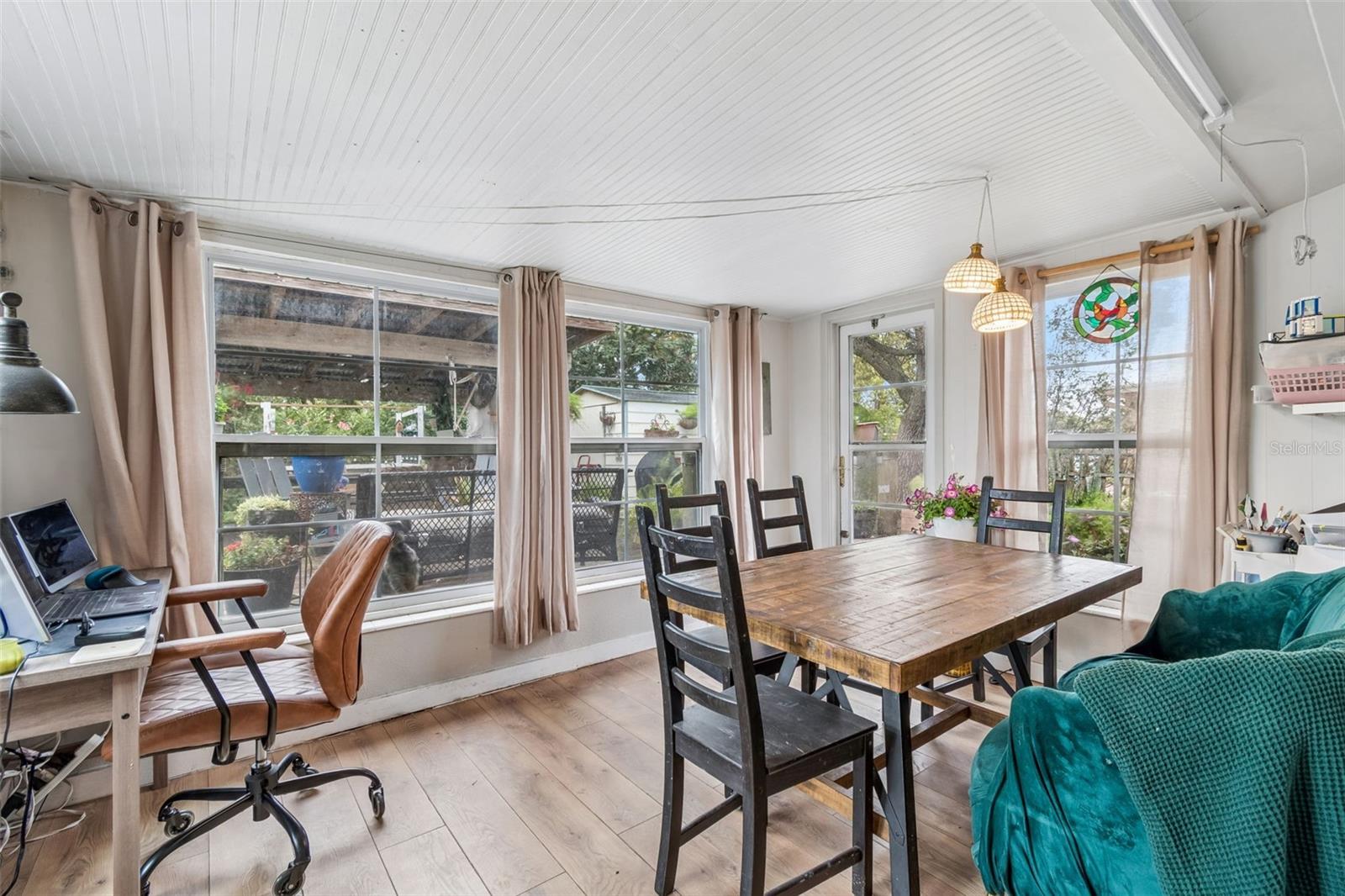 5329 FOREST HILLS DR