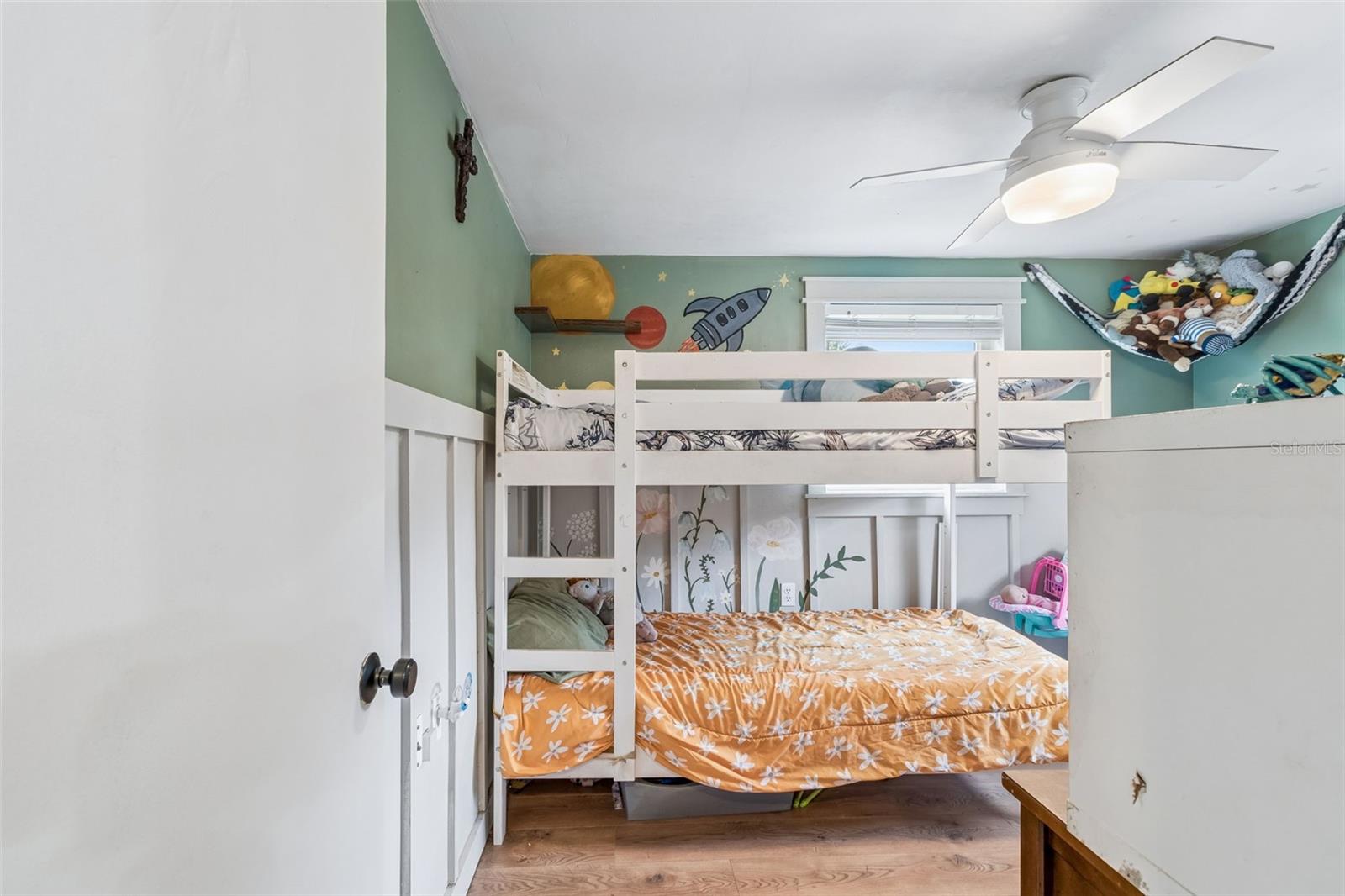 5329 FOREST HILLS DR