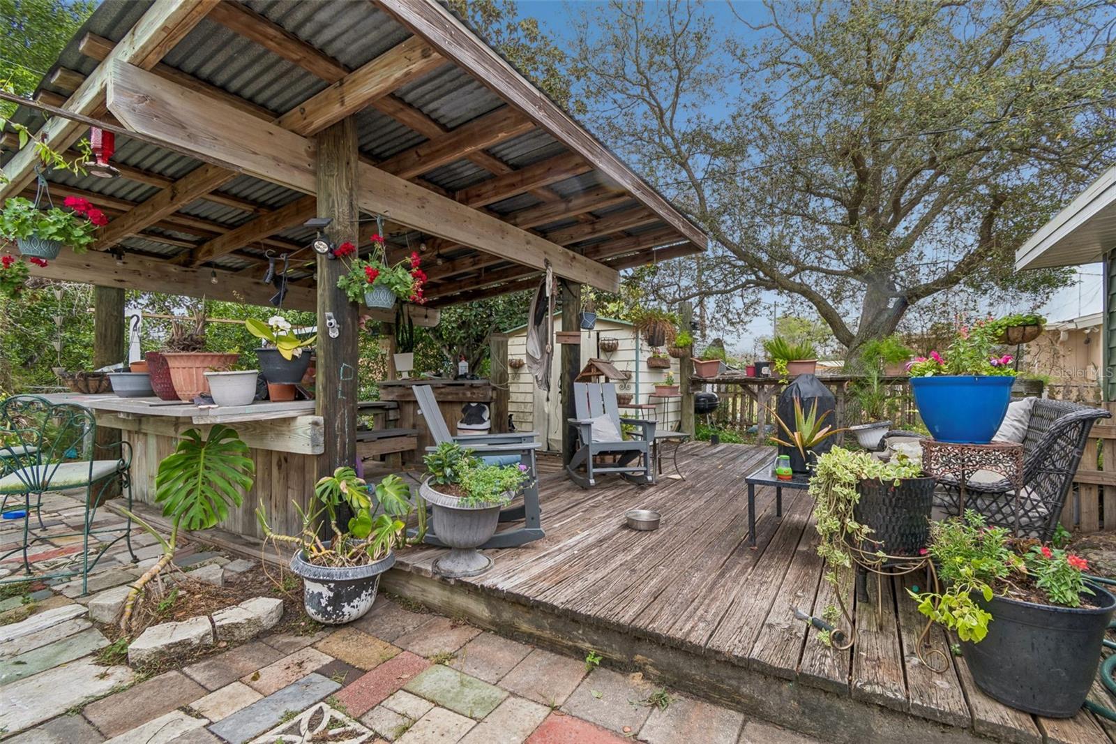 5329 FOREST HILLS DR