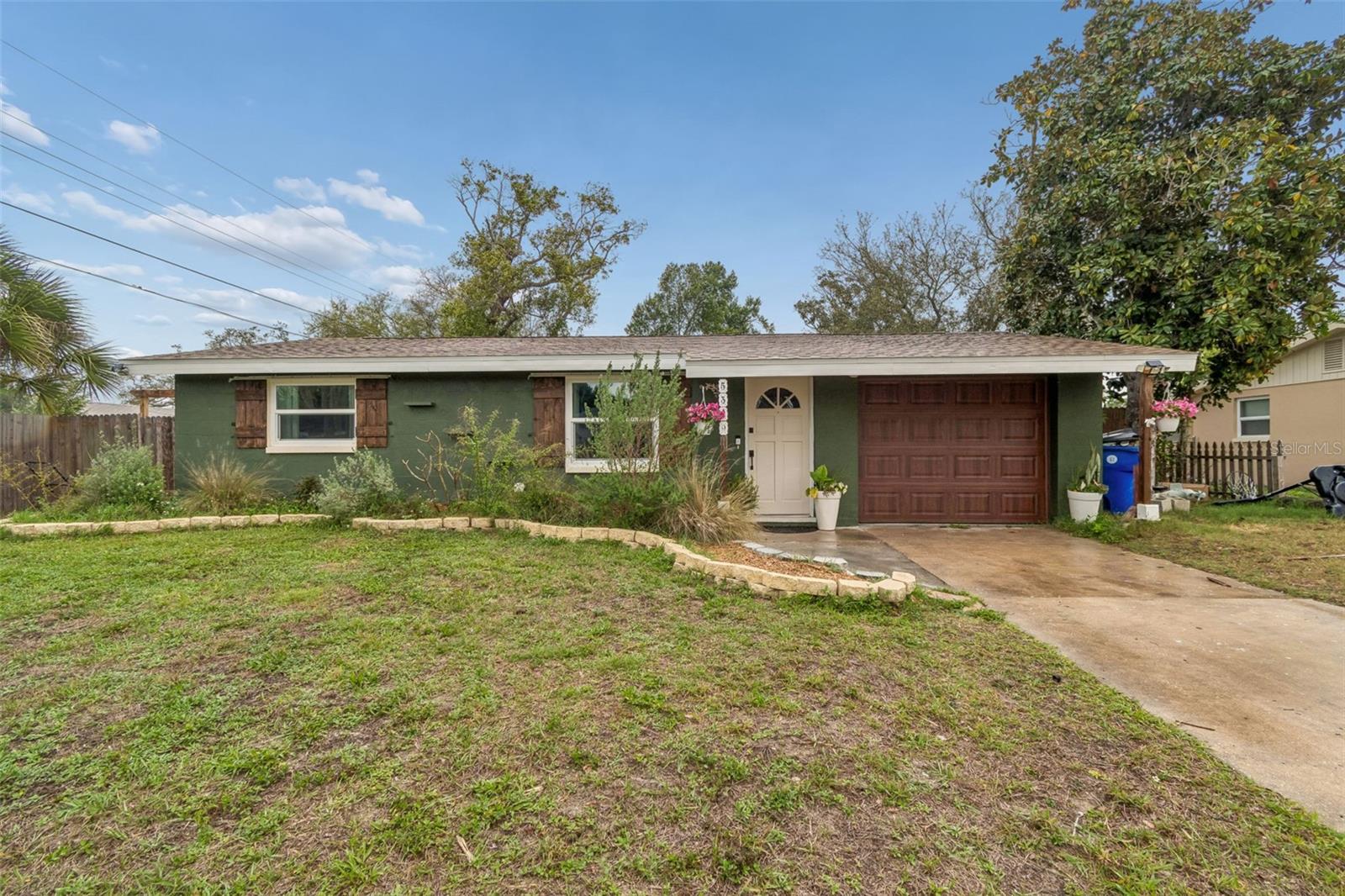 5329 FOREST HILLS DR
