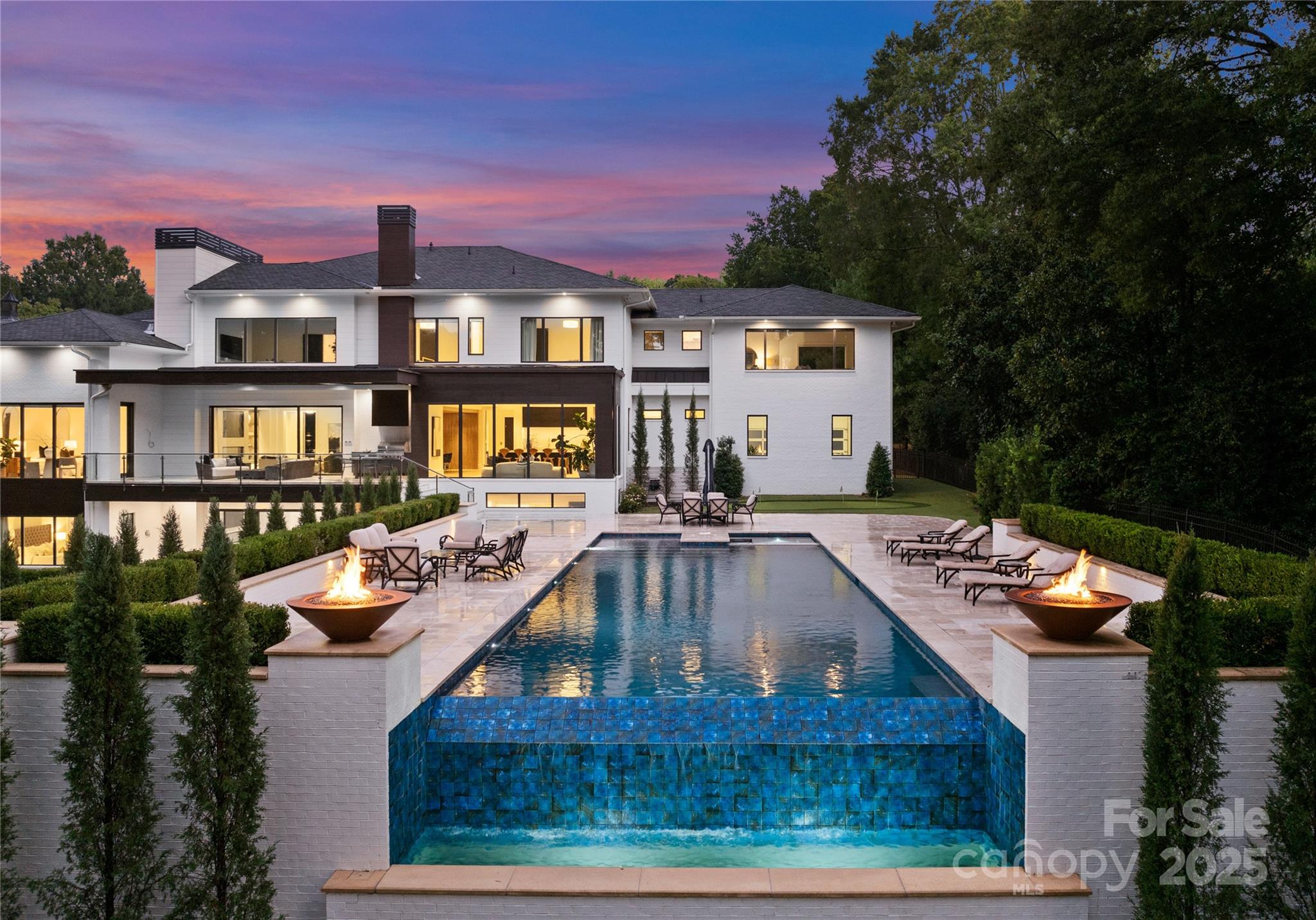 2116 Woodhaven Road