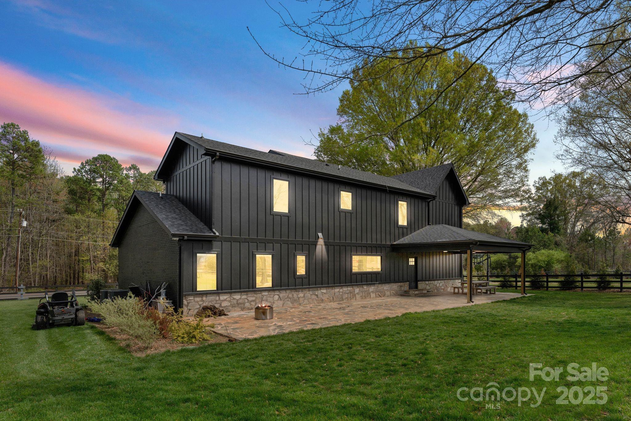 1575 Shinnville Road